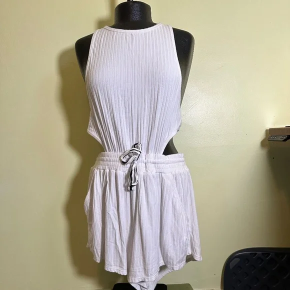 Free People White Romper Large - Picture 6 of 8